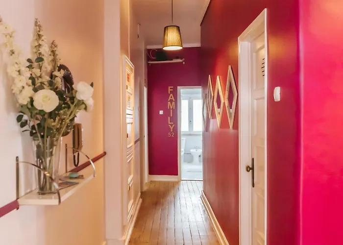 Aquilla Family 303 * Lisboa